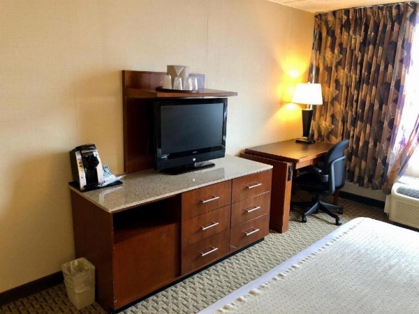 E Hotel Banquet & Conference Center image 20